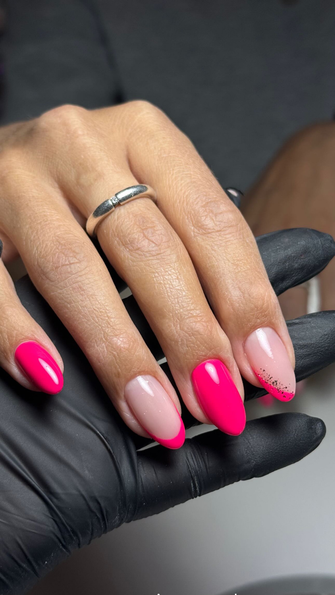 Pink mit French und Akzent